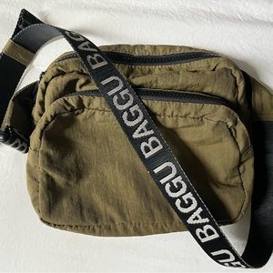 Baggu RARE fanny pack in Moss